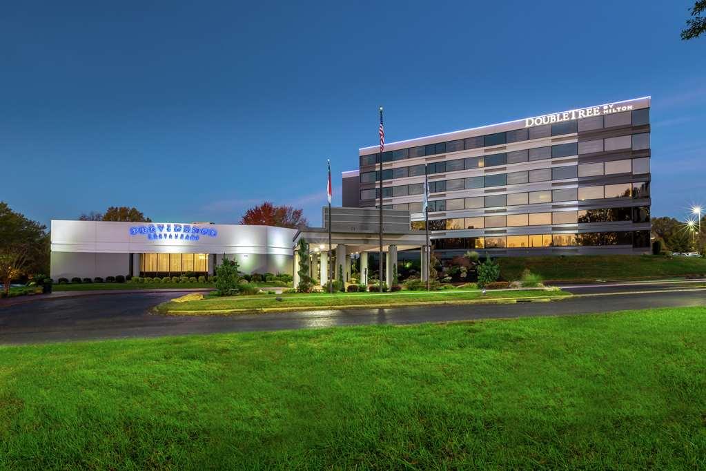Doubletree By Hilton Winston Salem - University, Nc Экстерьер фото